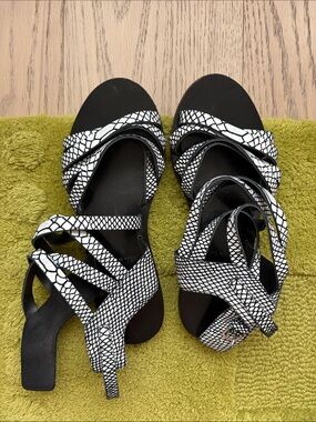 J. Crew Black & White Textured Strappy Sandals